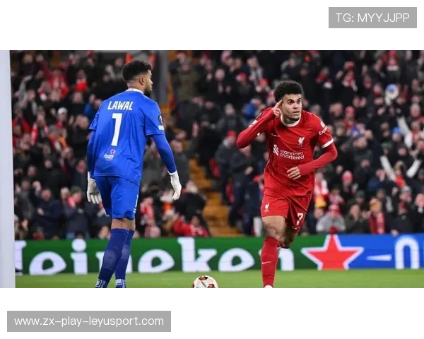 利物浦加克波反越位插上补射制胜球迷欢声雷动